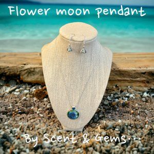 Scent & Gems, Flower moon pendant (necklace & earrings set)